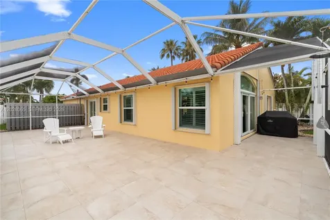 1090 NW 192nd Avenue Pembroke Pines FL 33029