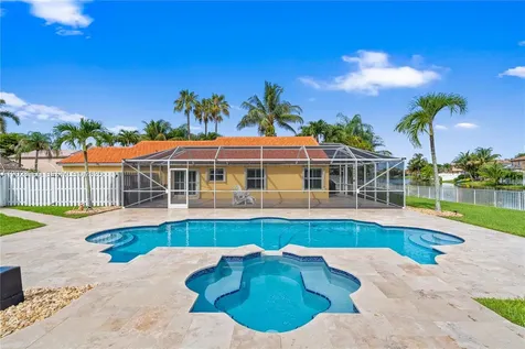 1090 NW 192nd Avenue Pembroke Pines FL 33029