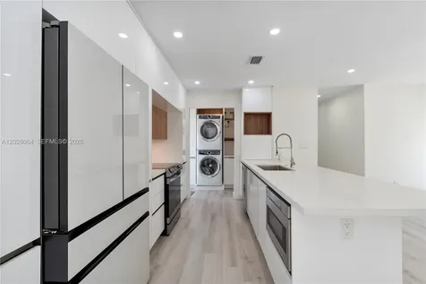 255 Grant Drive Coral Gables FL 33133