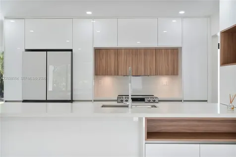 255 Grant Drive Coral Gables FL 33133
