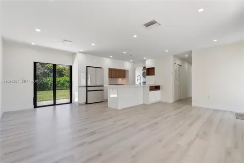255 Grant Drive Coral Gables FL 33133