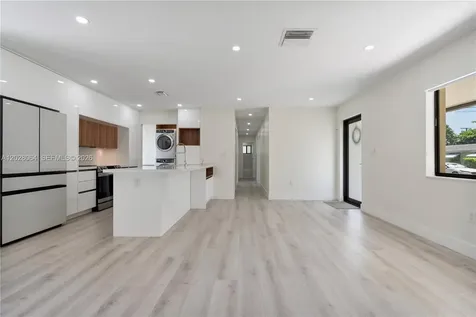 255 Grant Drive Coral Gables FL 33133