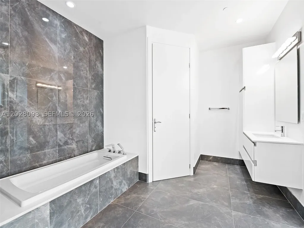 30 Isle Of Venice Drive Fort Lauderdale FL 33301