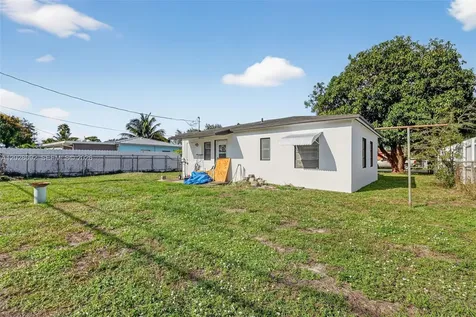2440 NW 152nd Terrace Miami Gardens FL 33054