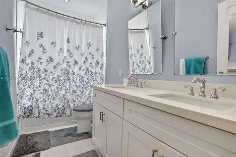19018 NW 23rd Place Pembroke Pines FL 33029
