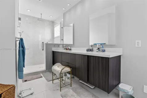 19018 NW 23rd Place Pembroke Pines FL 33029