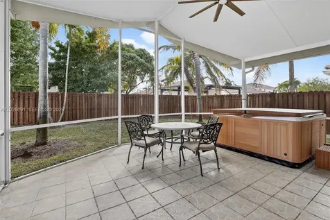 19018 NW 23rd Place Pembroke Pines FL 33029