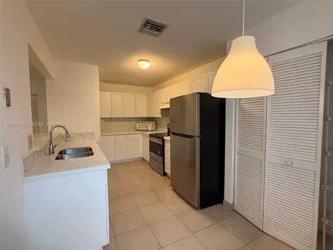 401 SW 158th Terrace Pembroke Pines FL 33027