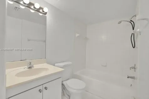 975 NE 34th Avenue Homestead FL 33033