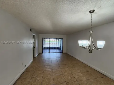 461 NW 107 Avenue Miami FL 33172