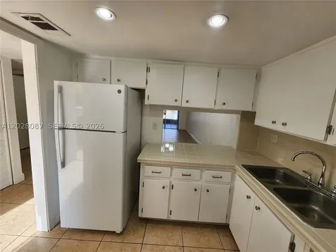 461 NW 107 Avenue Miami FL 33172