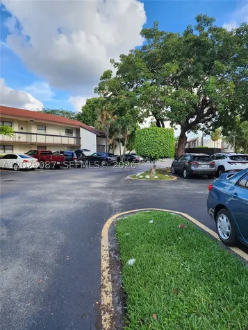461 NW 107 Avenue Miami FL 33172