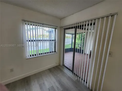 461 NW 107 Avenue Miami FL 33172