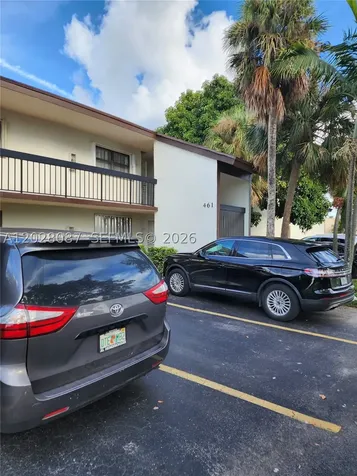 461 NW 107 Avenue Miami FL 33172