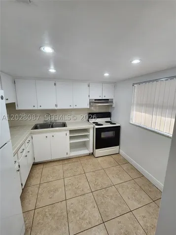 461 NW 107 Avenue Miami FL 33172