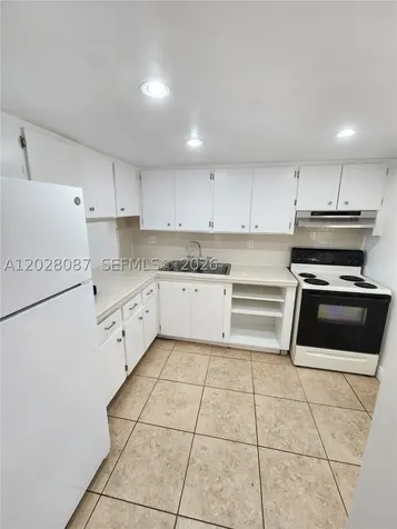 461 NW 107 Avenue Miami FL 33172