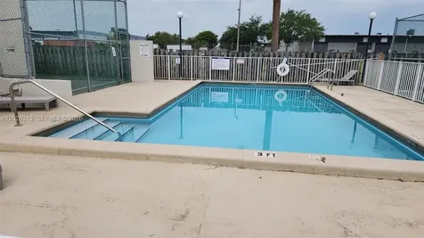4540 SW 68th Ct Circle Miami FL 33155