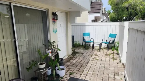 4540 SW 68th Ct Circle Miami FL 33155