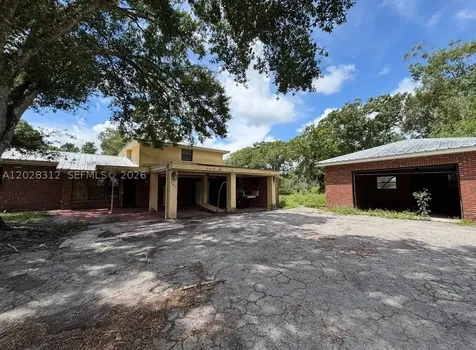 375 & 311 County Road 720 Clewiston FL 33440