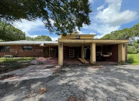 375 & 311 County Road 720 Clewiston FL 33440