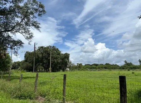 375 & 311 County Road 720 Clewiston FL 33440