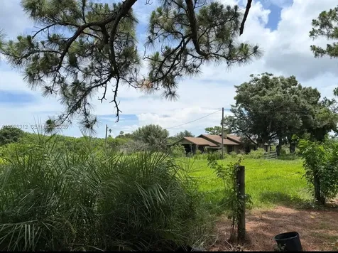 375 & 311 County Road 720 Clewiston FL 33440