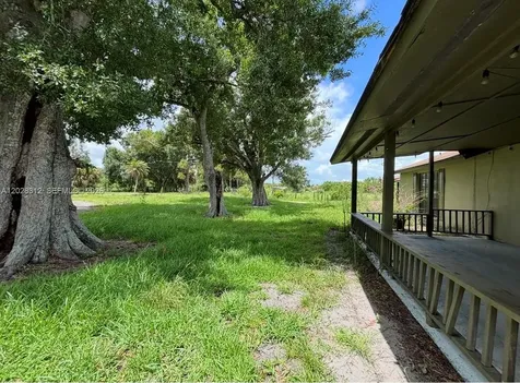 375 & 311 County Road 720 Clewiston FL 33440