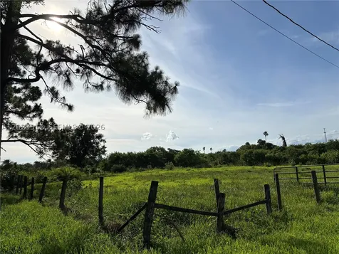 375 & 311 County Road 720 Clewiston FL 33440