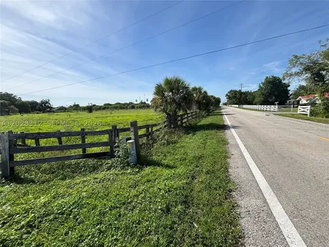 375 & 311 County Road 720 Clewiston FL 33440