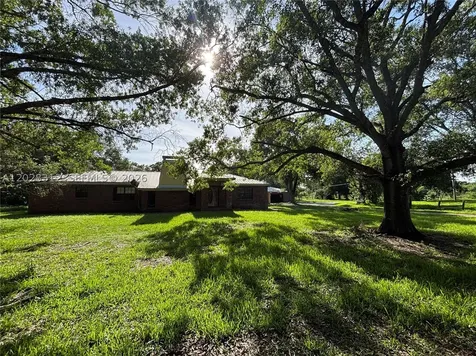 375 & 311 County Road 720 Clewiston FL 33440