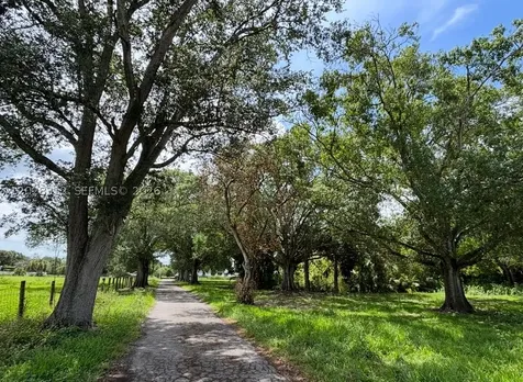 375 & 311 County Road 720 Clewiston FL 33440