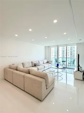 19390 Collins Avenue Sunny Isles Beach FL 33160