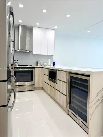 19390 Collins Avenue Sunny Isles Beach FL 33160