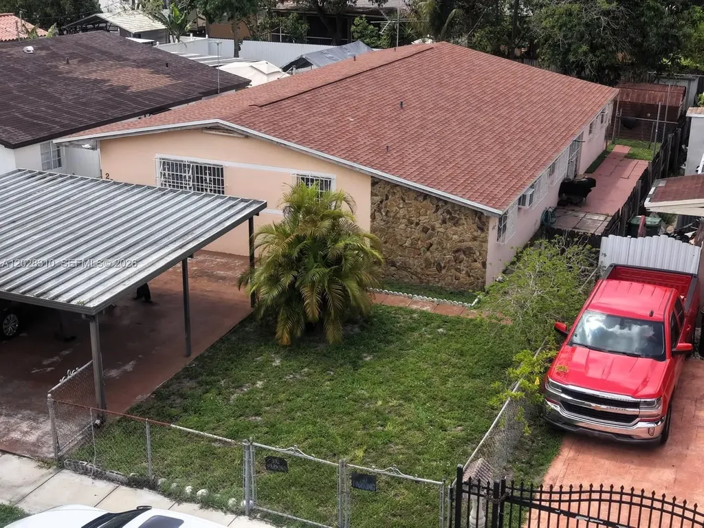 252 E 37th Street Hialeah FL 33013