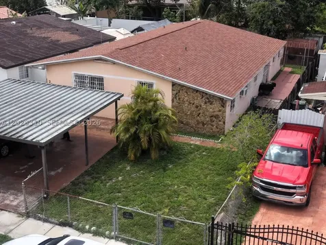 252 E 37th Street Hialeah FL 33013