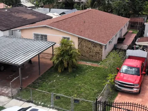252 E 37th Street Hialeah FL 33013