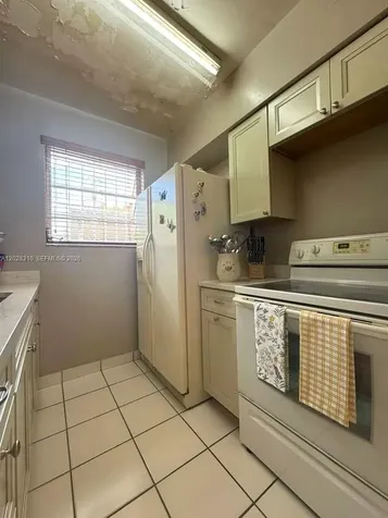 252 E 37th Street Hialeah FL 33013