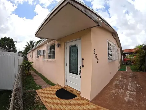 252 E 37th Street Hialeah FL 33013