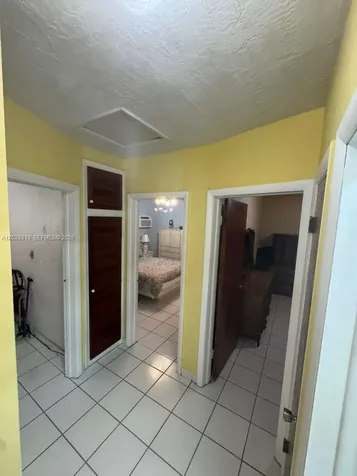 252 E 37th Street Hialeah FL 33013