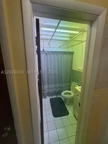 252 E 37th Street Hialeah FL 33013