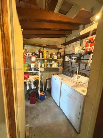252 E 37th Street Hialeah FL 33013