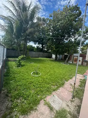 252 E 37th Street Hialeah FL 33013
