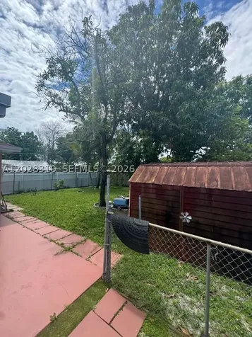 252 E 37th Street Hialeah FL 33013