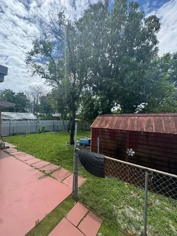 252 E 37th Street Hialeah FL 33013