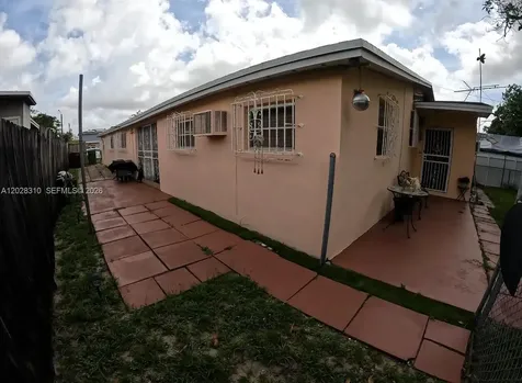 252 E 37th Street Hialeah FL 33013