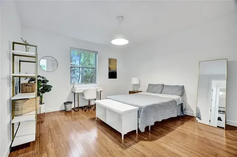 6340 SW 80th Street Miami FL 33143