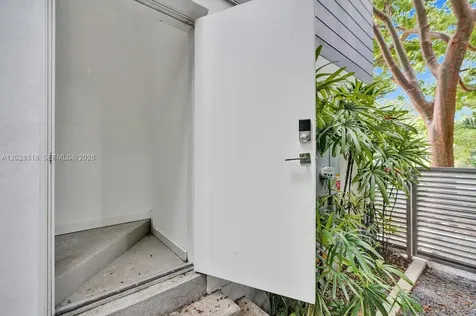 6340 SW 80th Street Miami FL 33143
