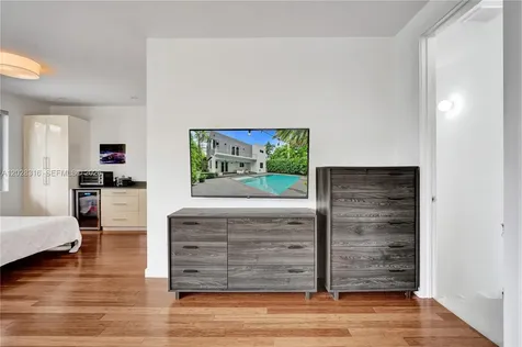6340 SW 80th Street Miami FL 33143