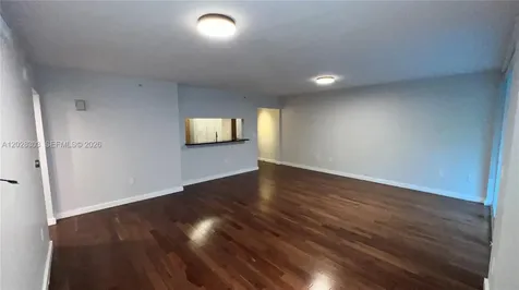 31 SE 5th Street Miami FL 33131