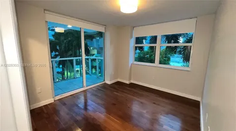 31 SE 5th Street Miami FL 33131